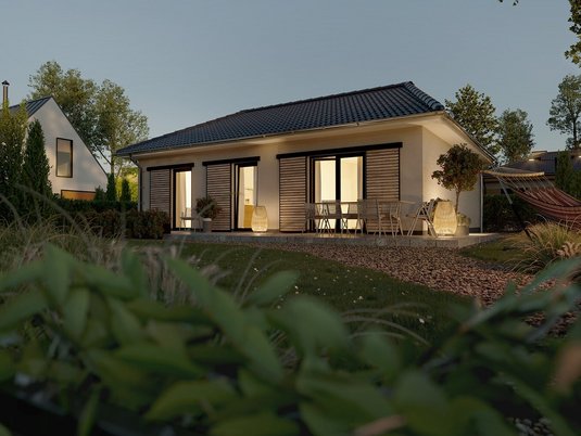 Bungalow-78-Garten-Abend